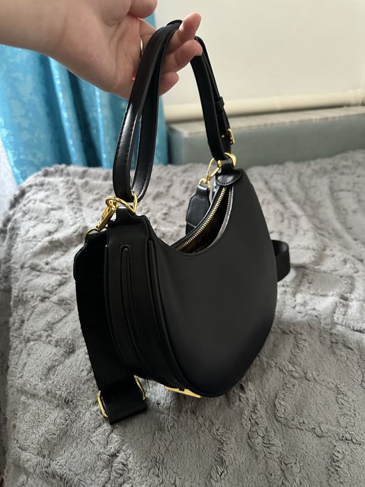 Fendi сумка багет или хобо