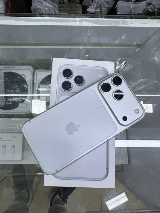 IPhone 17 Pro Max 512 Silver sim 98%