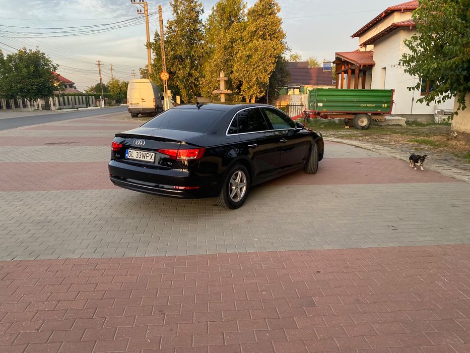 AUDI A4 2019 — imagine 4
