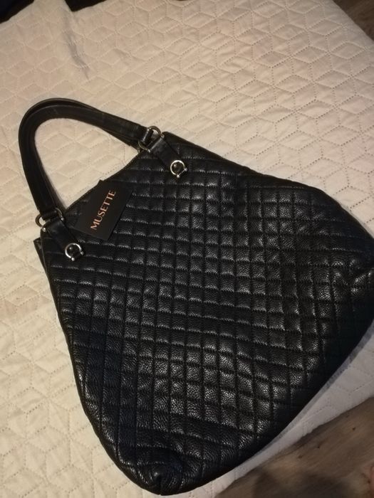 MUSETTE  ! Чанта естествена кожа. Почти нова.