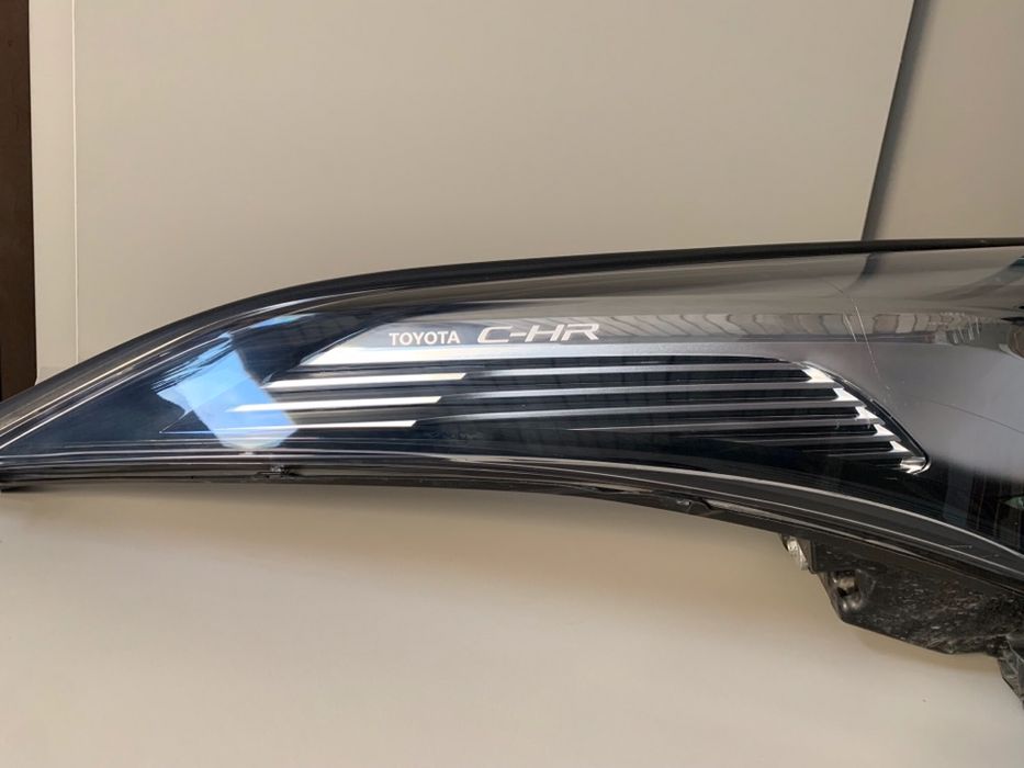 Фар за Toyota C-HR
