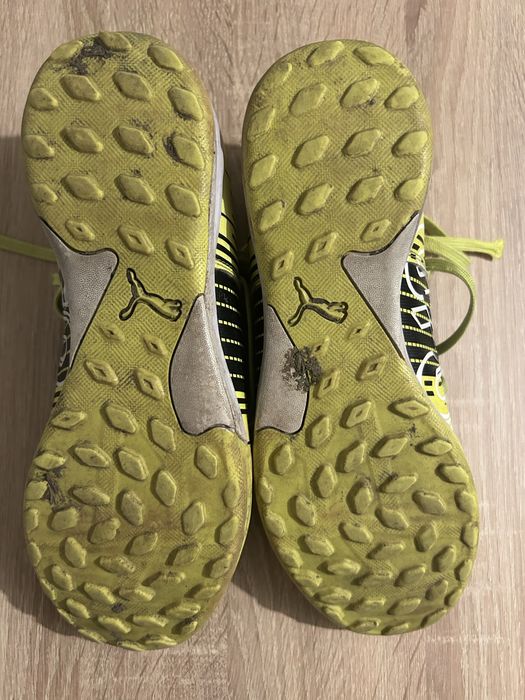 Ghete de fotbal puma future