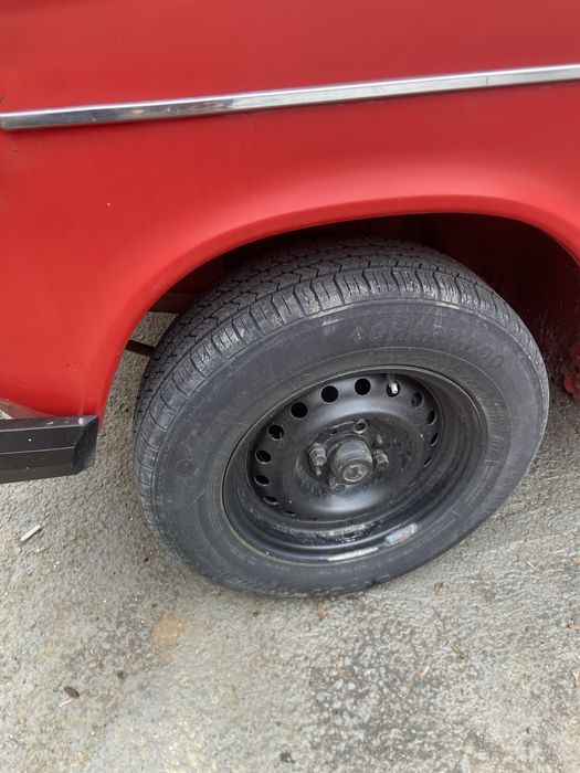 Vaz2106 sotiladi srochna yuradigan mowin aybi yoq