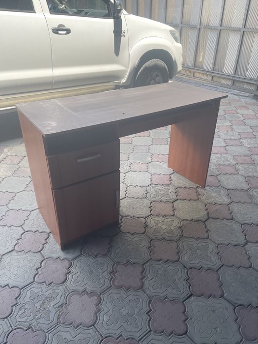 Стол офисная