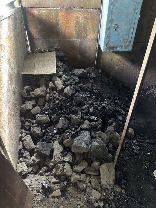 Уголь  700кг самовывоз