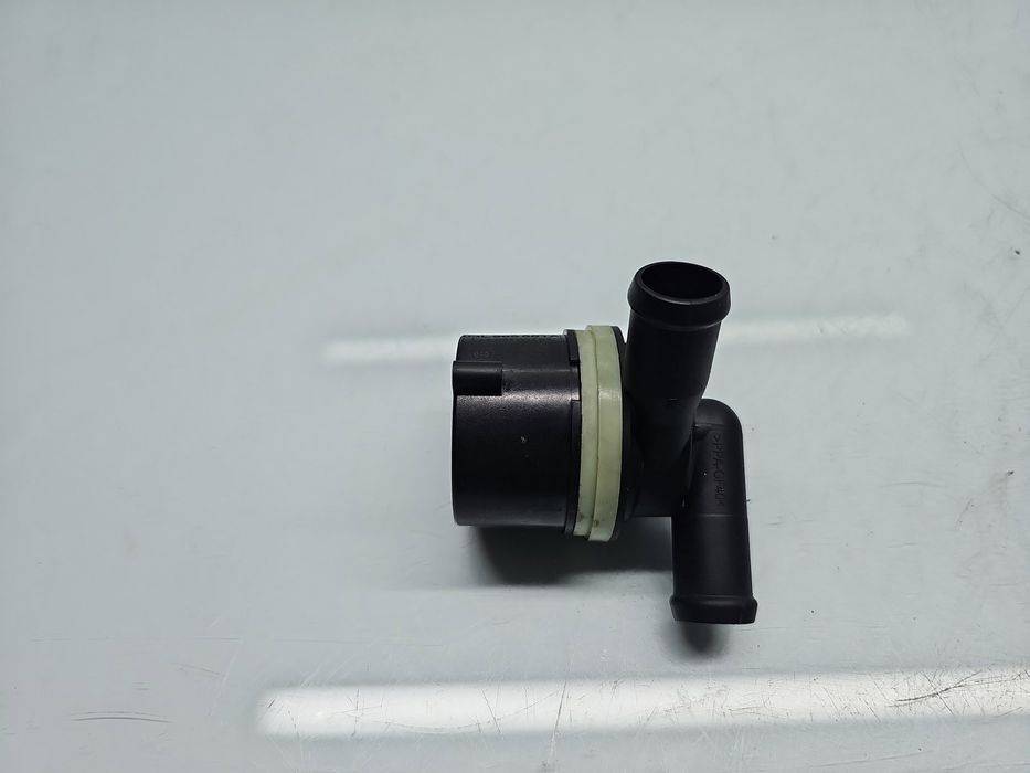 Pompa recirculare apa AUDI A4 (8K2, B8) [Fabr 2008-2015] 03L965561A 2.