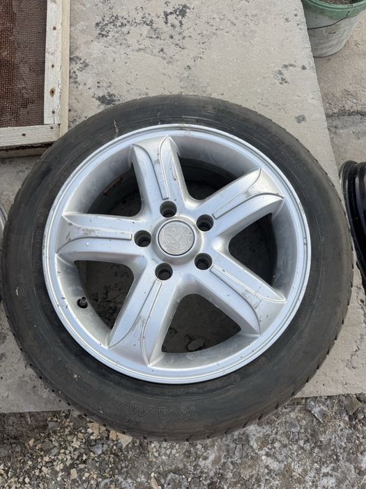 Титан на тойота каролла.