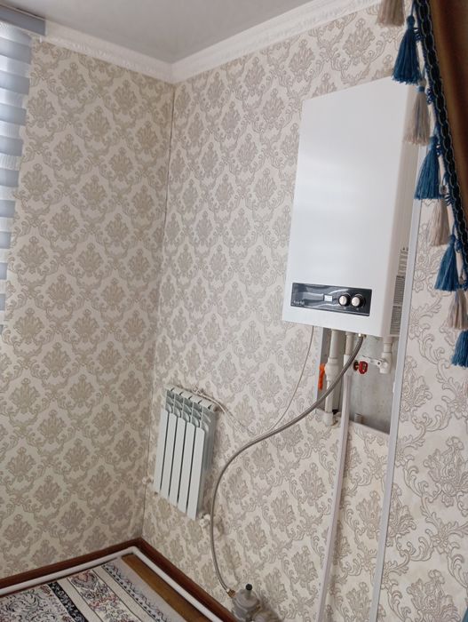 Квартира  Журабек Солони йонида сотилади