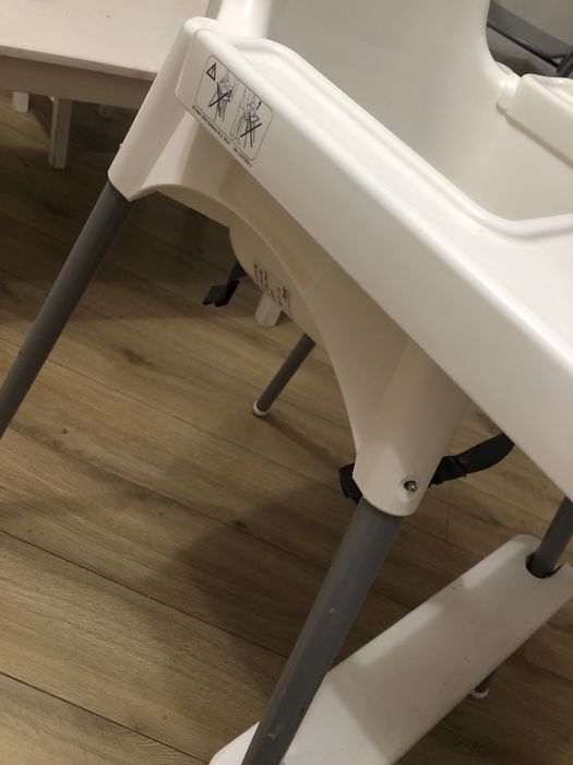 Продам стул ikea для кормления. С подставкой для ног