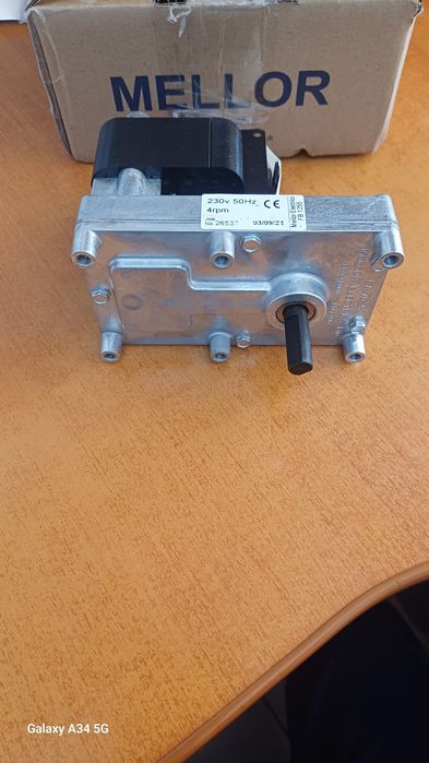 Motoreductor nou centrale cazane peleti cu rotita de rezerva 4 rotatii