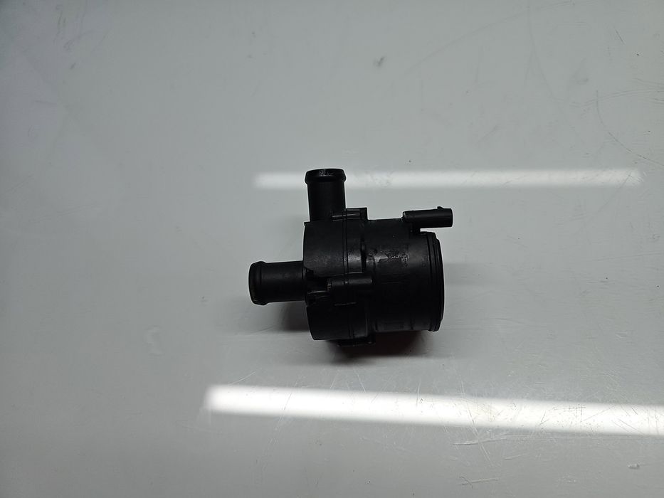 Pompa recirculare apa Skoda Octavia 3 (5E3) [Fabr 2012-2020] 5G0965561