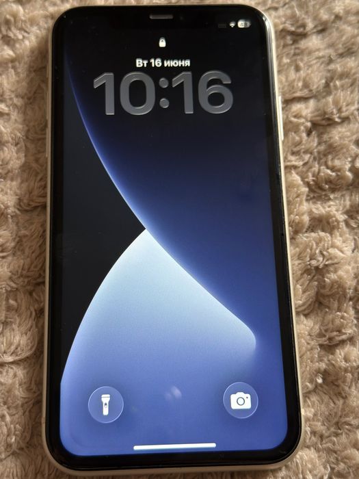 iPhone 11 , 64 gb