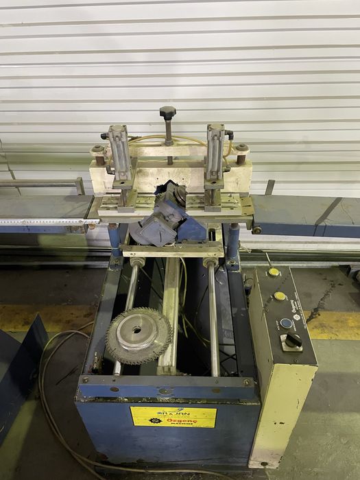 Оборудование для сборки оконных профилей