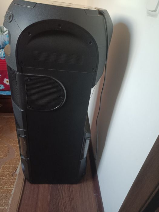 Музыкальный центр