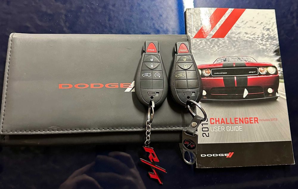 Dodge Challenger 5.7 HEMI