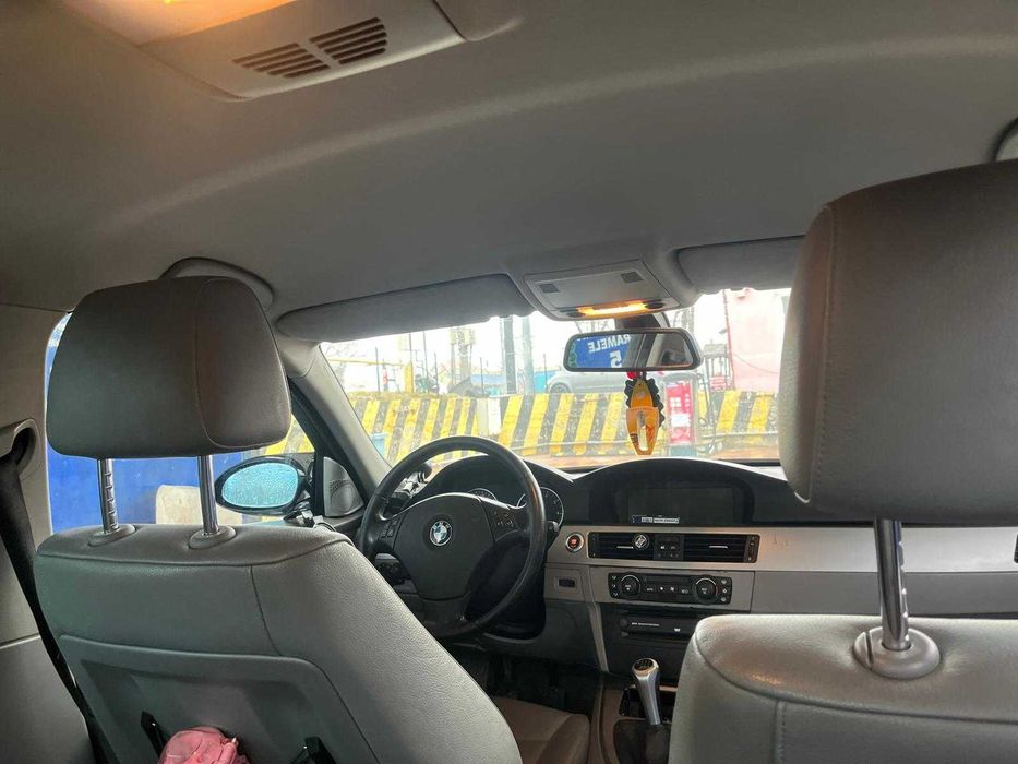 BMW E90 an 2007 stare super mecanic estetic si interior curat