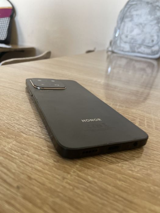 Honar x 6 b telefoni