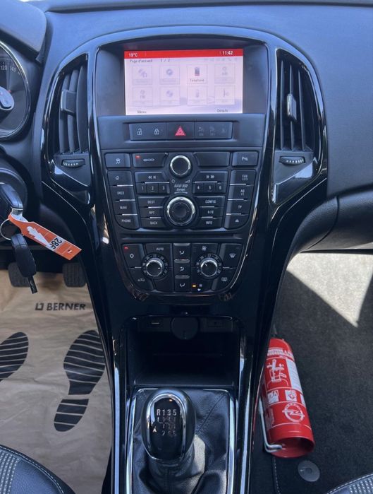 Opel Astra Sports Tourer 1.6-Diesel-Manual 110hp-218.000