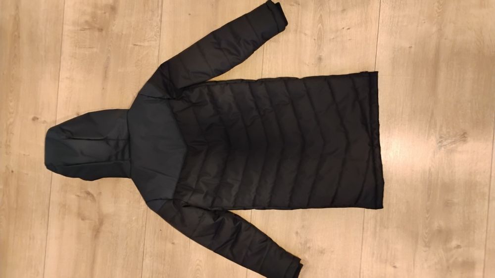 Vând geaca Parka  Decathlon 123-130