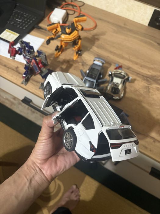 Оригинал Игрушка машин и трансформер