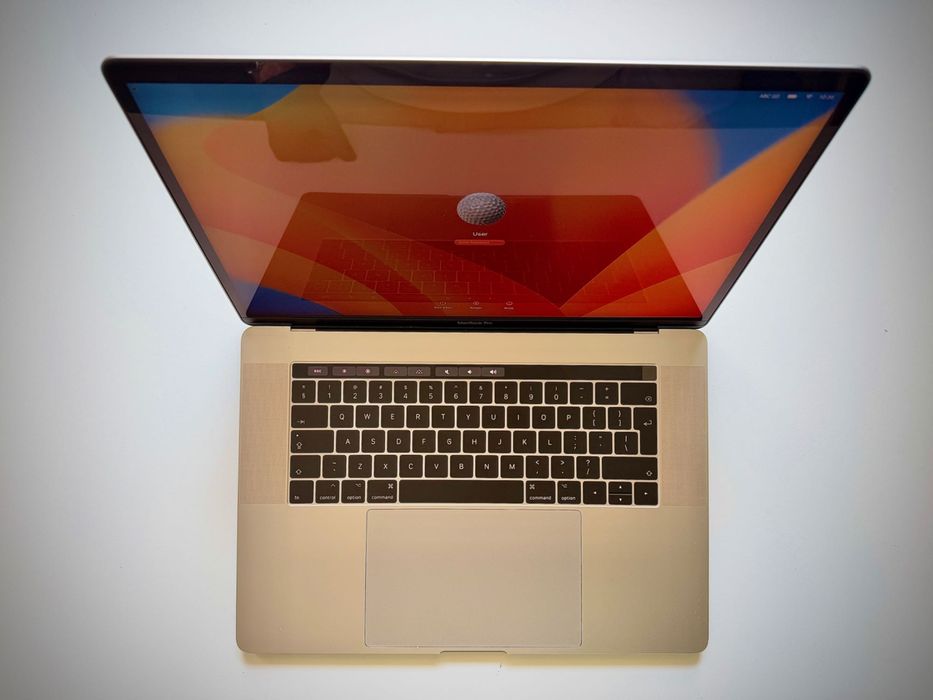 macbook pro 2017 15 second hand si noi de vanzare • Anunturi • OLX.ro