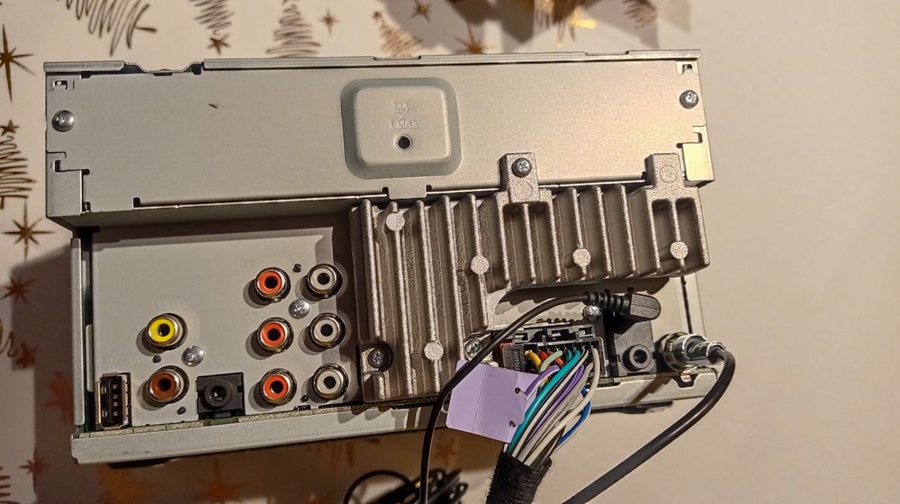 Pioneer MVH -A 210 BT  - Astra H