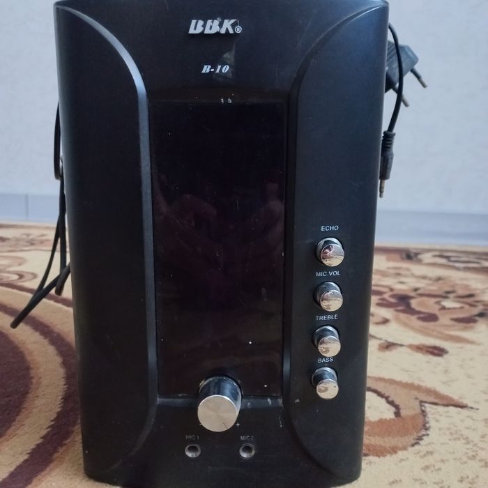 Колонки с саббуфером