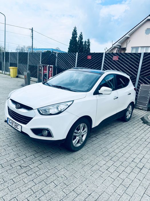 HYUNDAI ix35 2012 — imagine 2