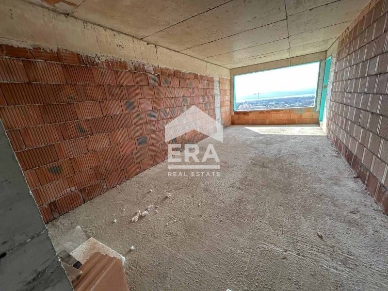 Двустаен южен апартамент за продажба, с големи стаи, в новострояща се