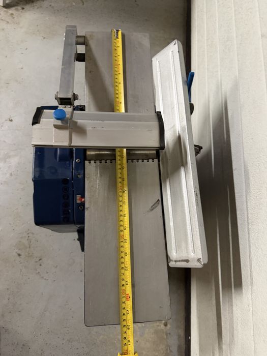 Abric grosime Einhell  masina rindeluit