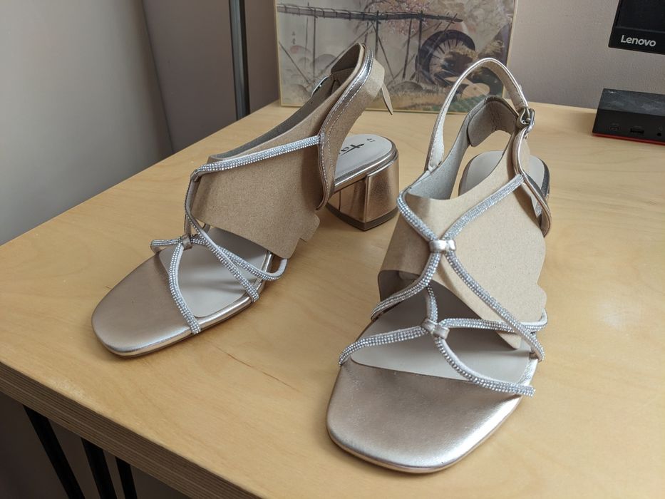 Tamaris златни обувки с камъни 41