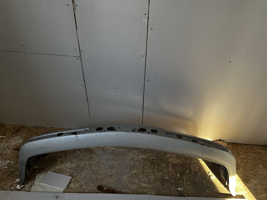 Бампер бмв е34 без накладок