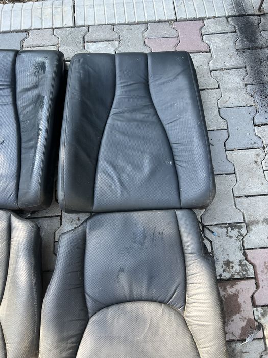 Продам сиденья на w 220