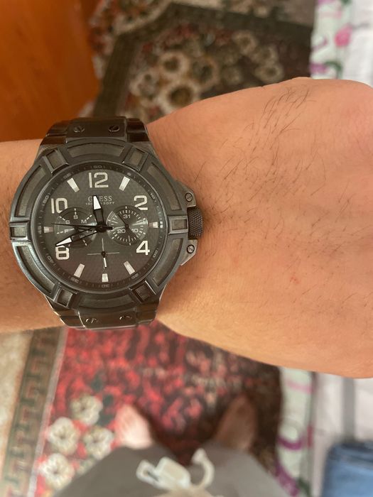 Часы GUESS 100m330FT