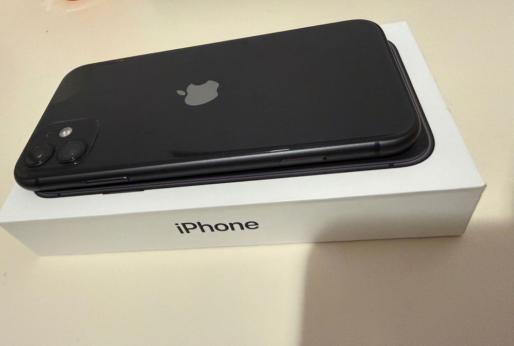 Vând IPhone 11. 128gb