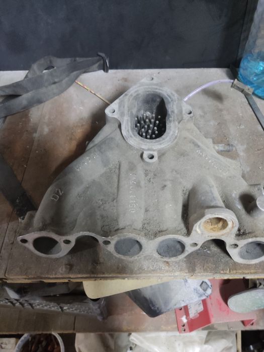 Впускной коллектор Гольф 3, 1.8 моно