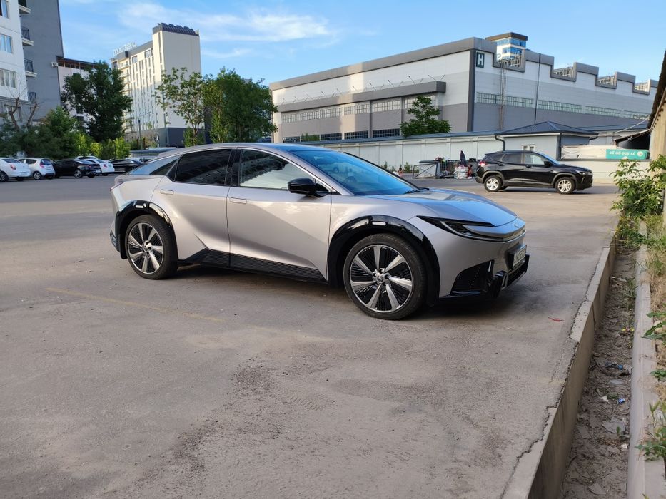 Bz5 PRO plus 550km.