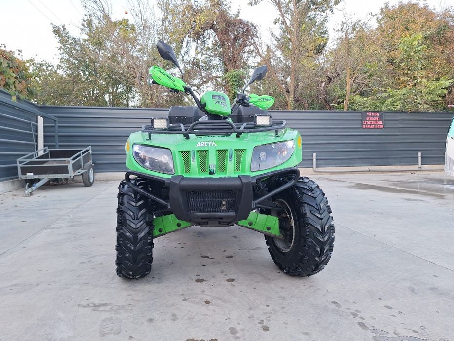 Atv   artic  cat 700 cc