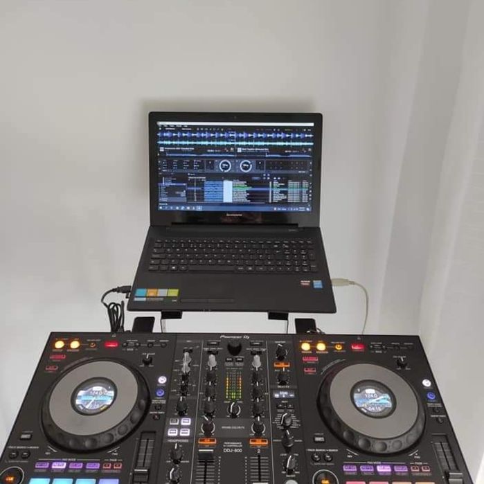 Consola Pioneer DDJ 800