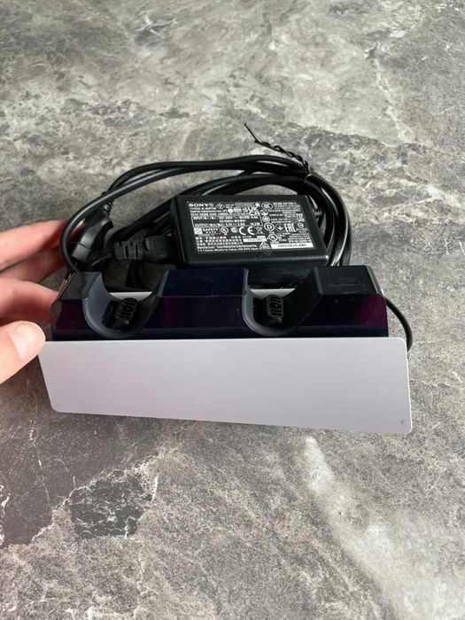 Sony DualSense charging station PS5