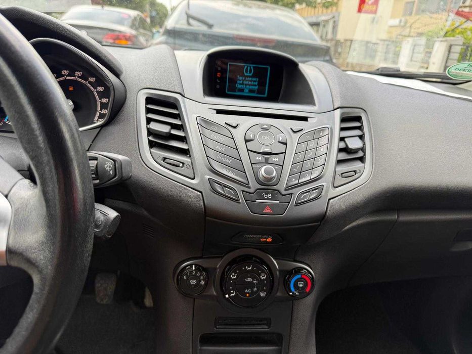 FORD Fiesta 2015 — imagine 7