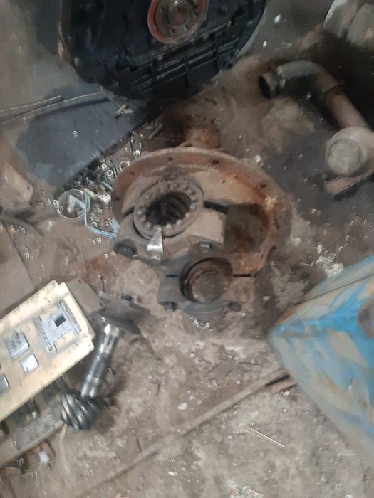 Продам запчасти на газель волга