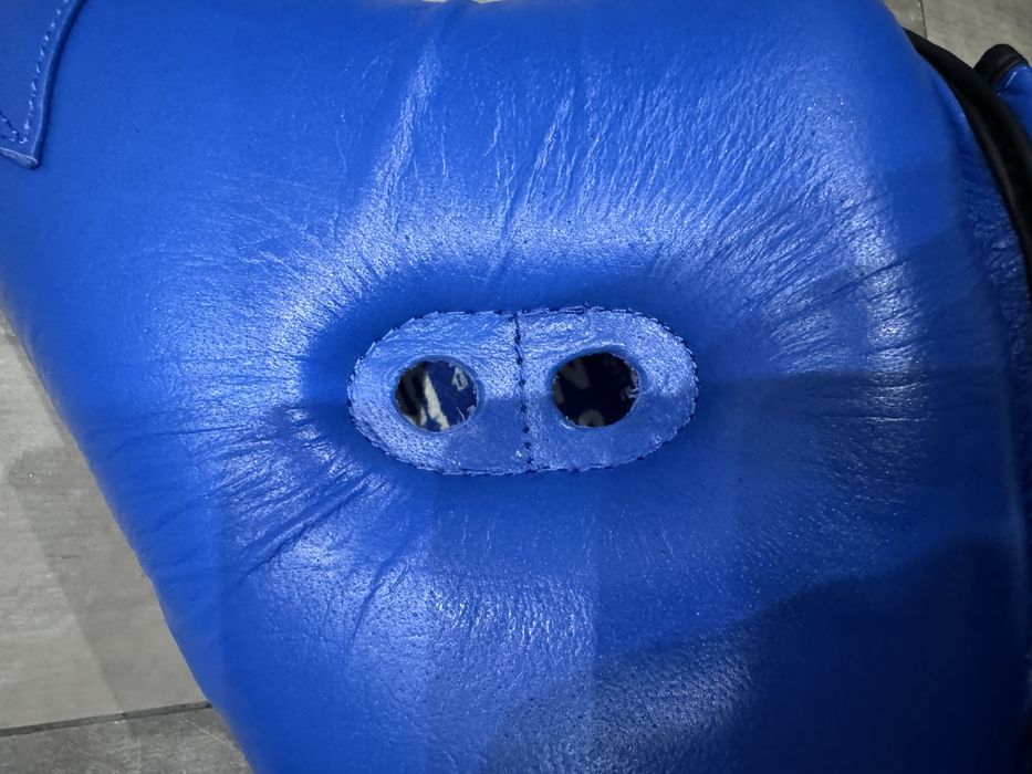 Протектори за крака и каска