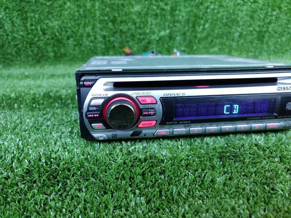radio CD auto Sony CDX-GT310
