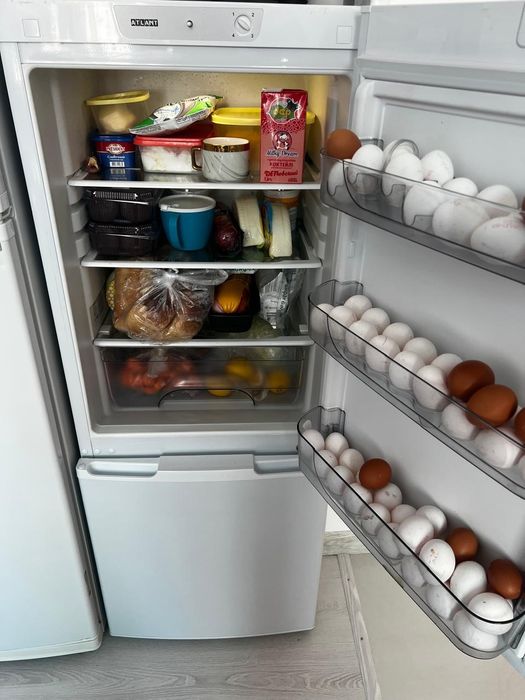 Продаю холодильник Атлант