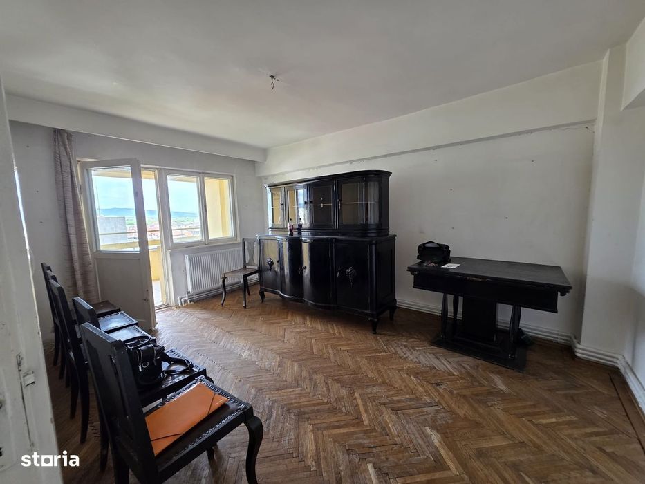 Apartament 3 camere decomandat Deva Bulevardul Decebal–Galeria de Arta