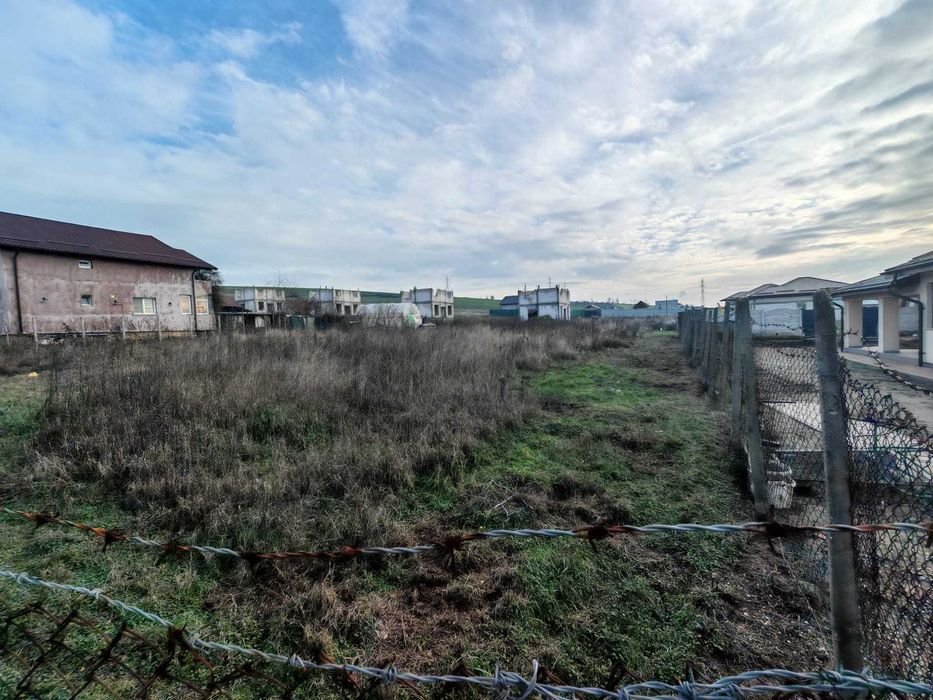 Teren intravilan cu utilitati Simnic -1500mp