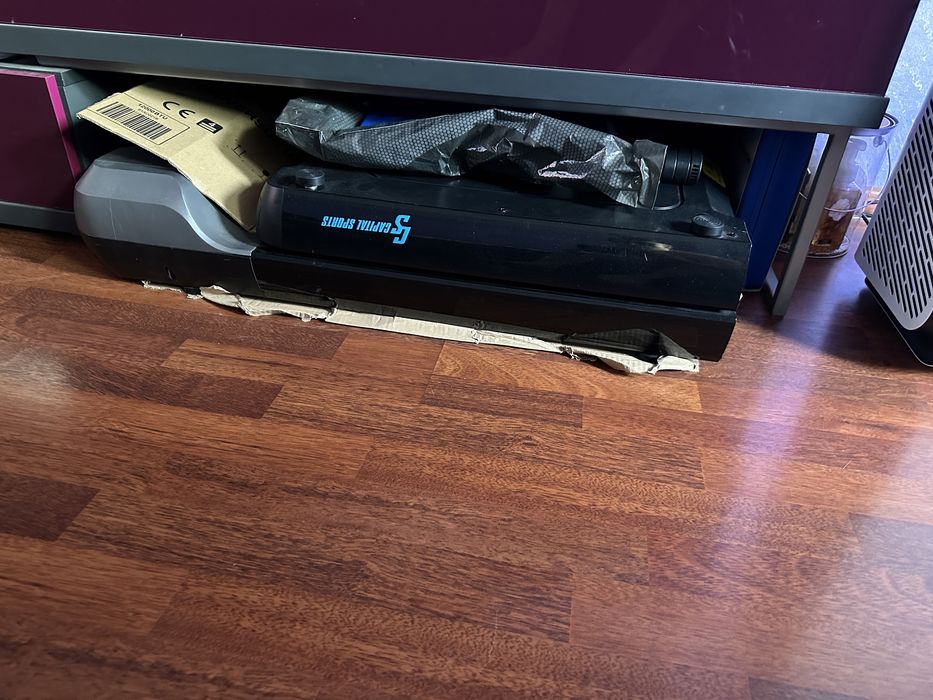 Vând banda de alergat mobila.