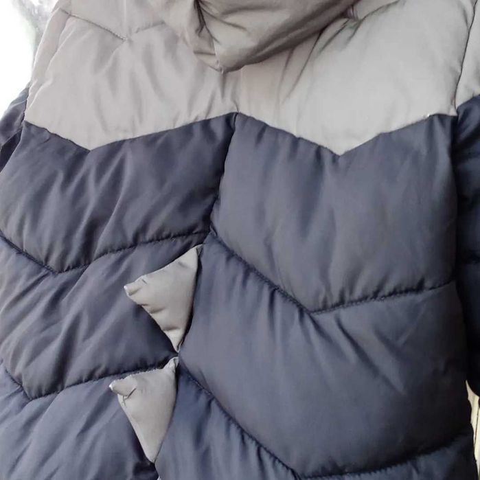 Продам куртку на мальчика 3-года