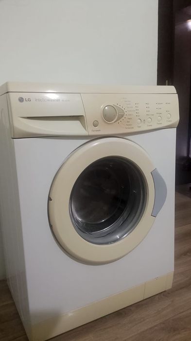Продам стиральную машинку